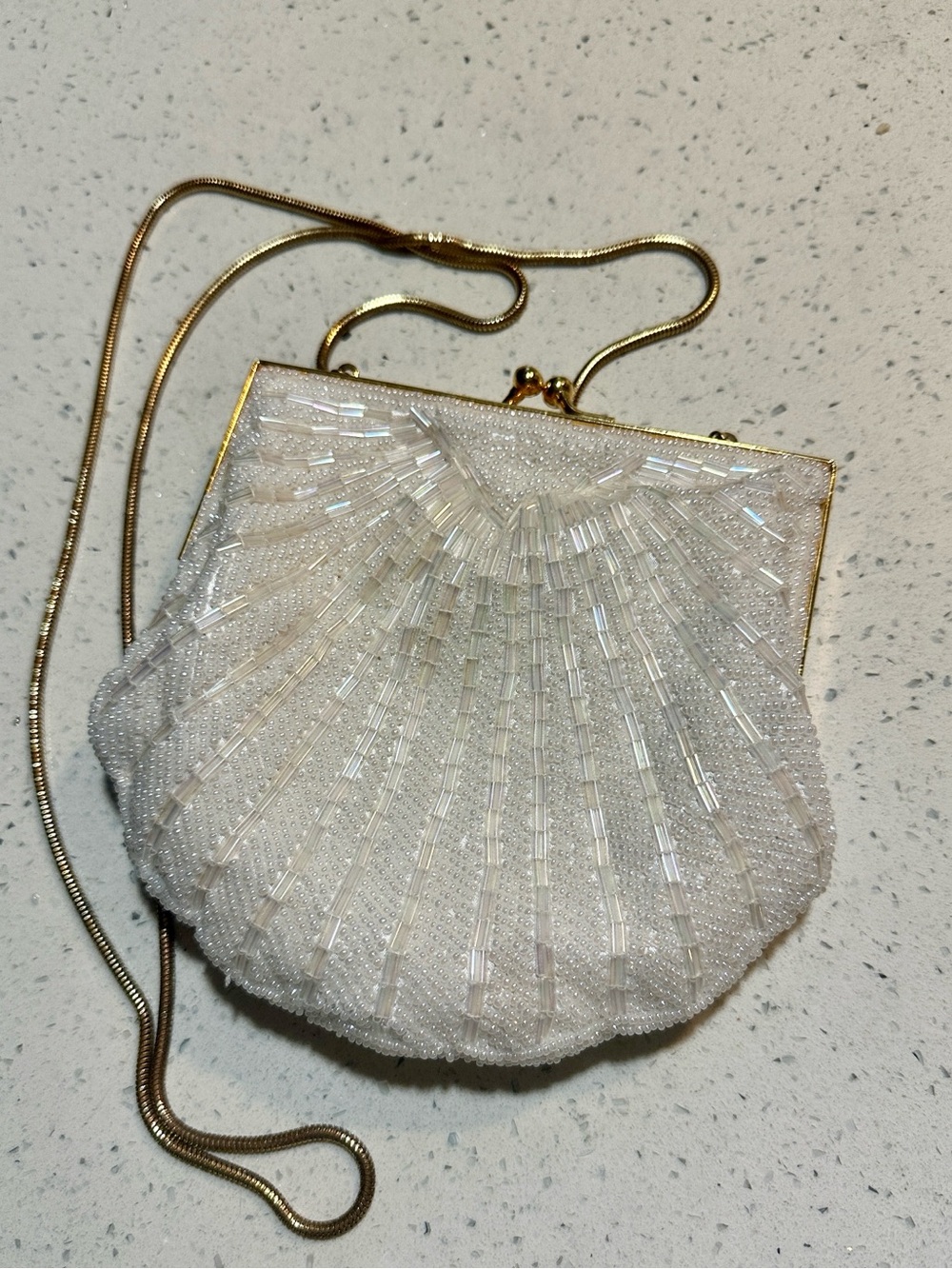 Vintage Partners White Beaded Scallop Shell Evening Bag / Clutch Purse EUC